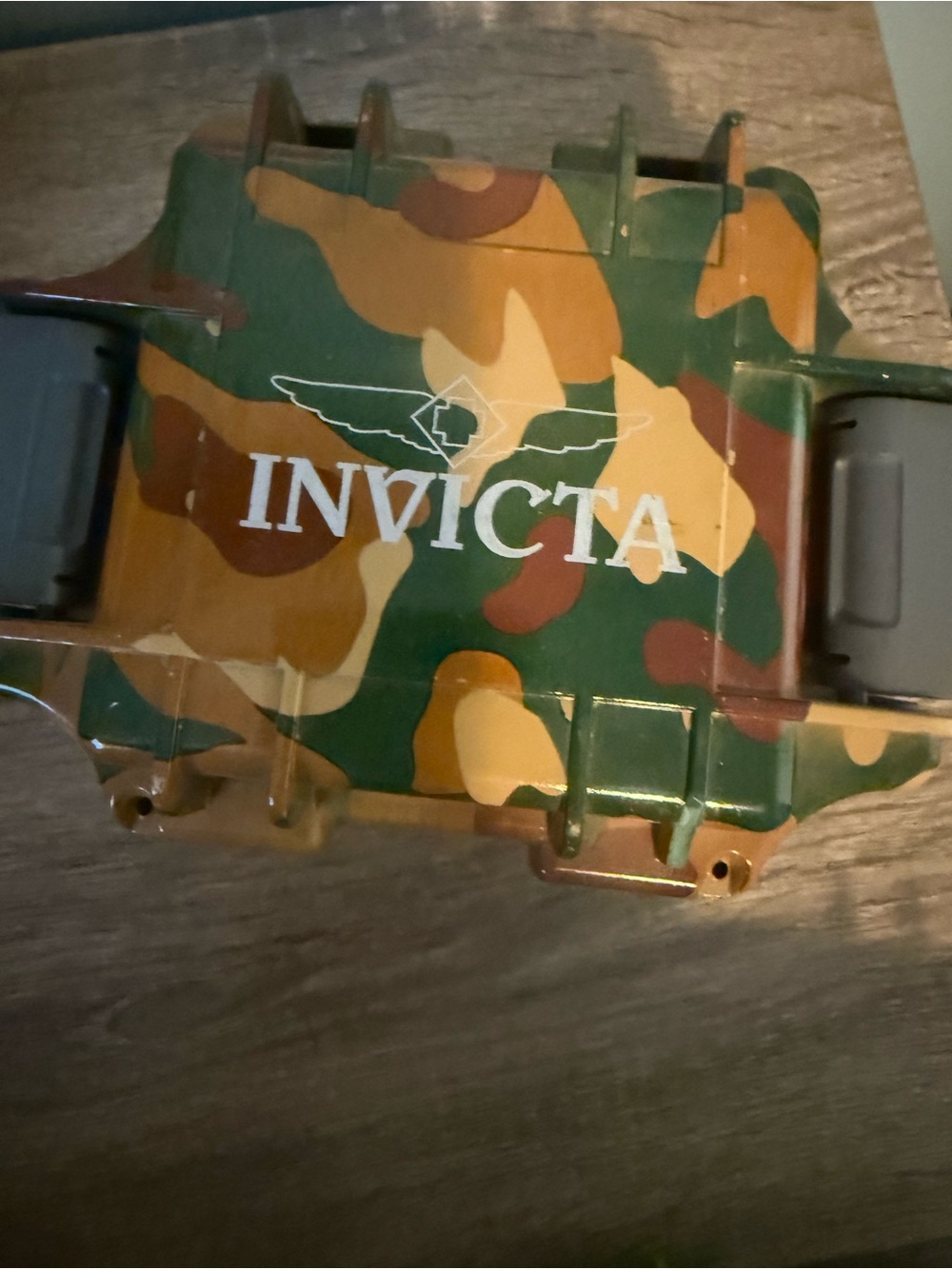Invicta 1 slot dive case camo